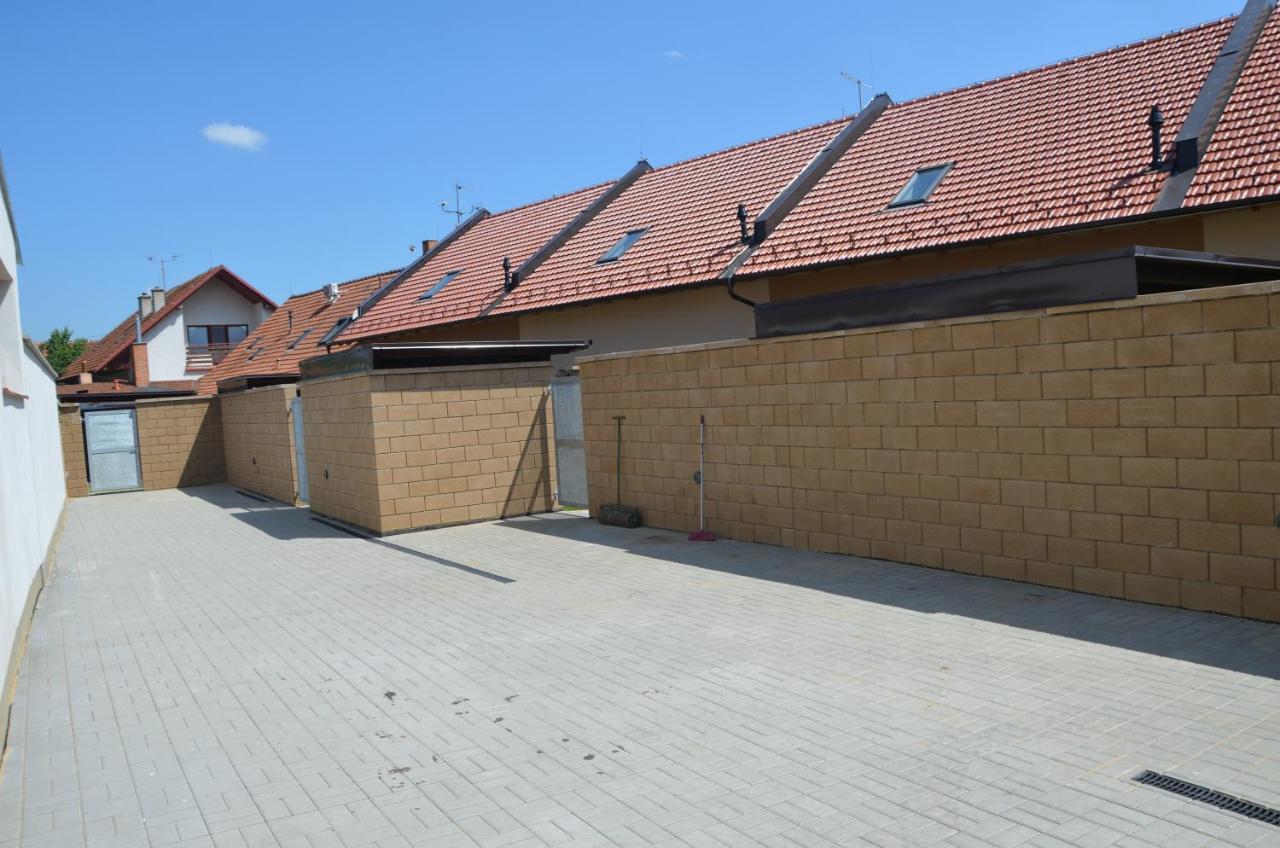 Apartmany Za Dvorem Velké Pavlovice المظهر الخارجي الصورة