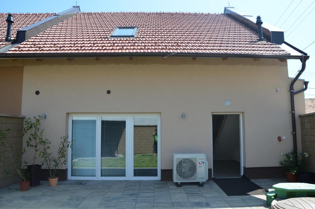 Apartmany Za Dvorem Velké Pavlovice المظهر الخارجي الصورة