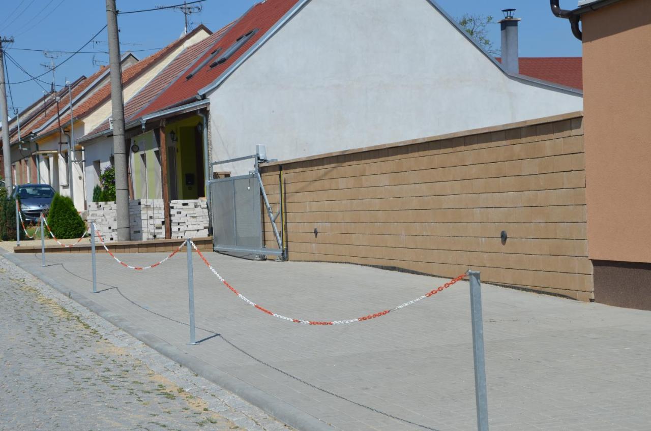 Apartmany Za Dvorem Velké Pavlovice المظهر الخارجي الصورة